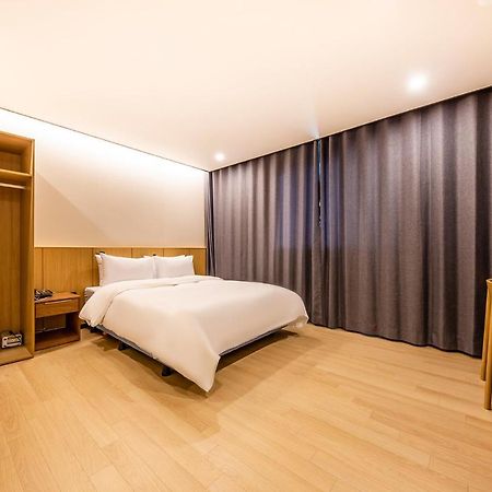 Benikea Hotel Чхонан Экстерьер фото