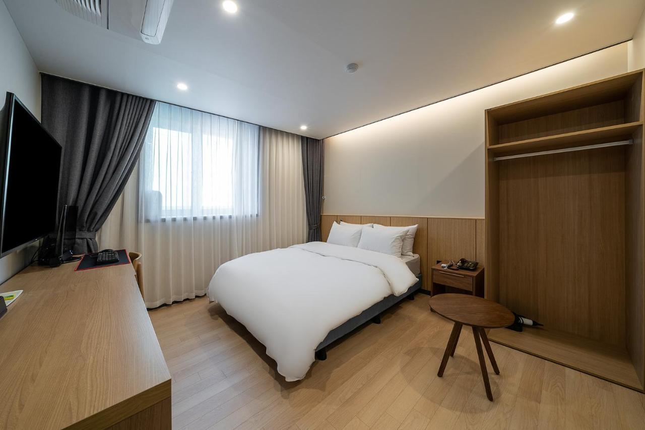 Benikea Hotel Чхонан Экстерьер фото